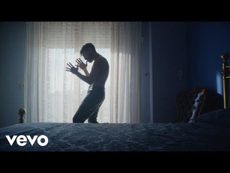 AIELLO - VIENIMI (a ballare) Official Video